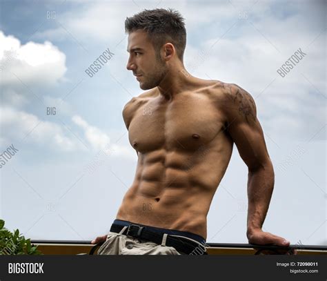 Handsome Man Shirtless Images – Browse 190,563 Stock Photos…